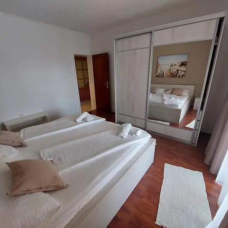 Ruzica - New Renovated Apartament *