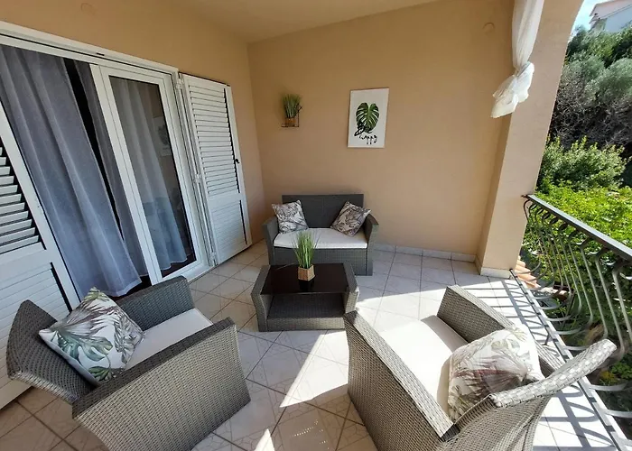 Ruzica - New Renovated شقة